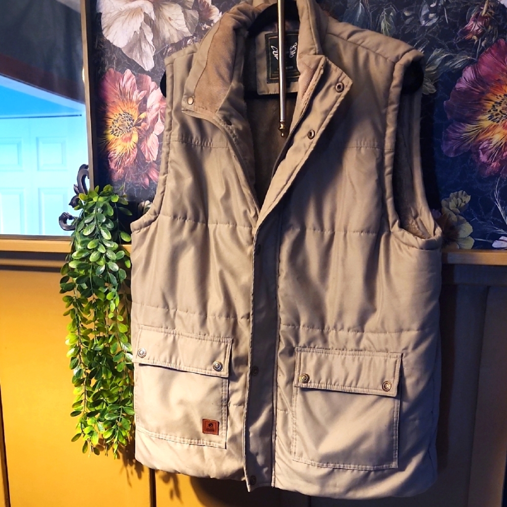 Cool Choice Faux-fur Lined Men's Beige Vest